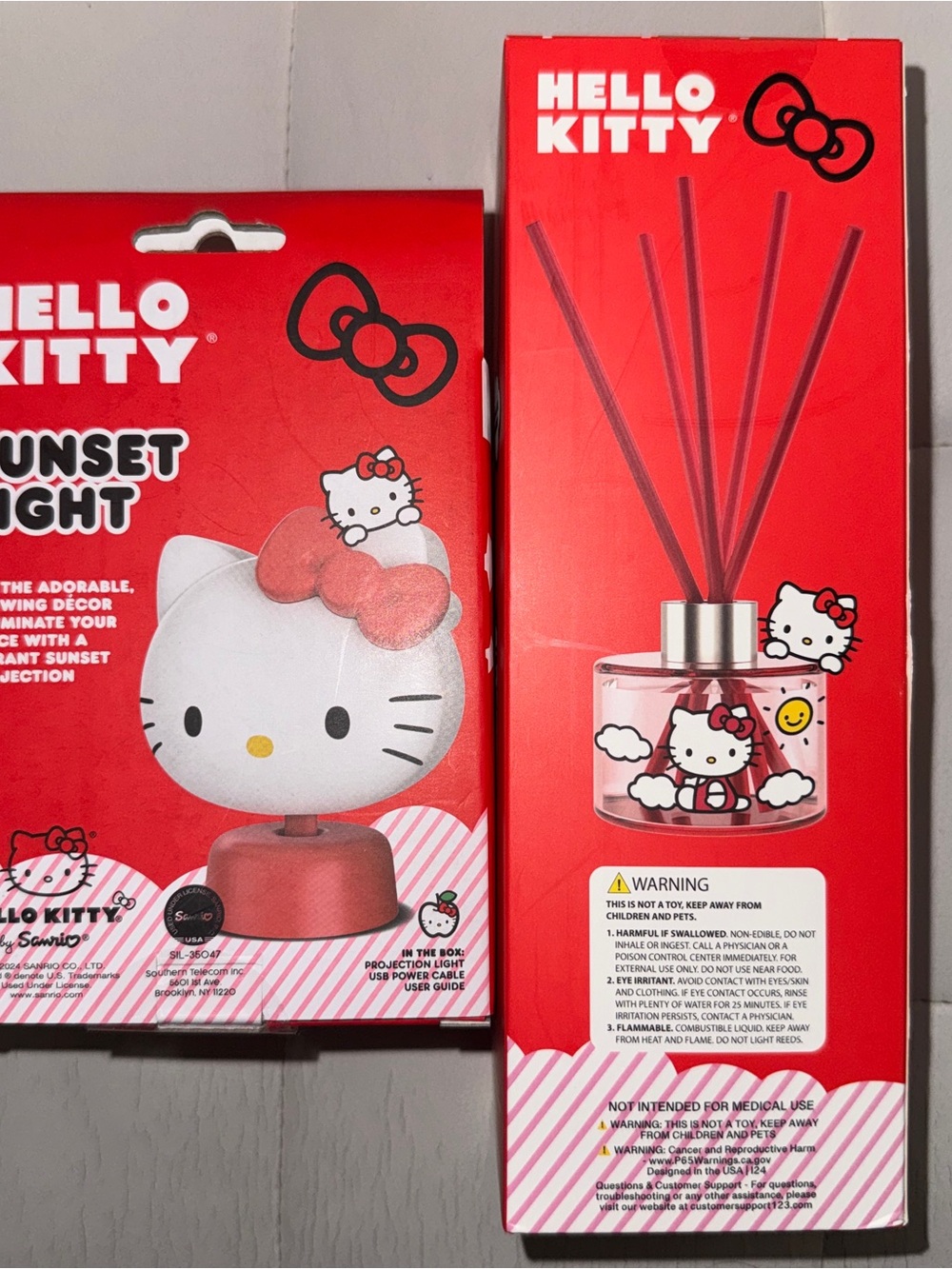 NEW Hello Kitty Sunset Light & Aroma Reed Diffuser Strawberry Scented Set Decor - Picture 2 of 2